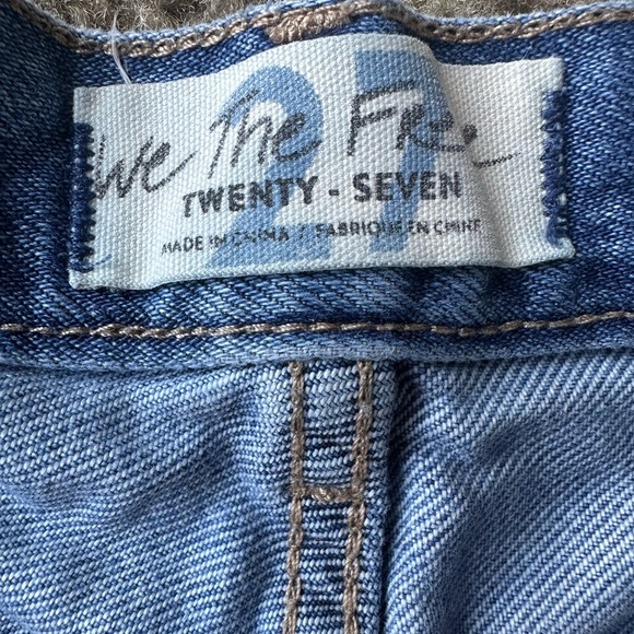 We The Free Blue Jean Shorts Frayed Hem - Picture 4 of 5